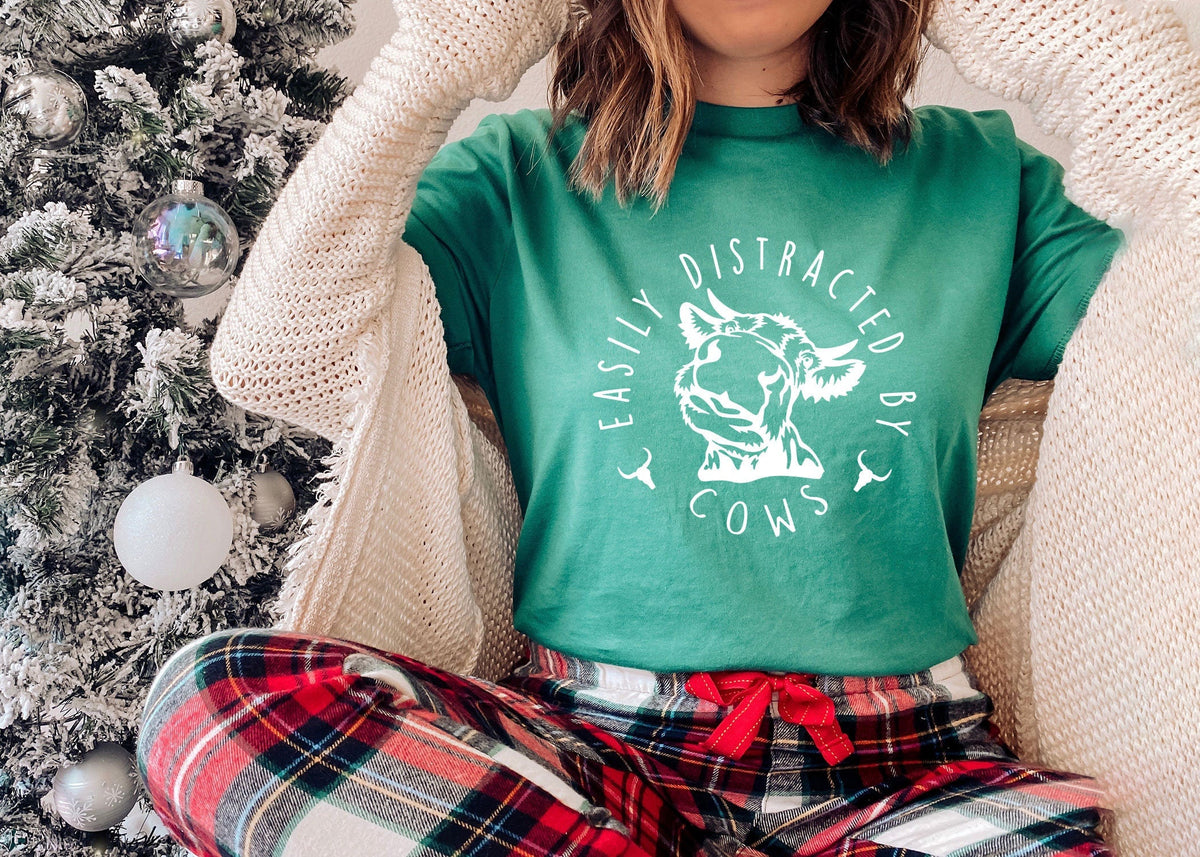 T-SHIRT - Easily Distracted By Cows Unisex Shirt